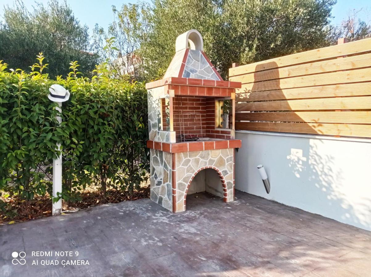 Villa Athina 1St Floor Nea Kallikrateia Экстерьер фото